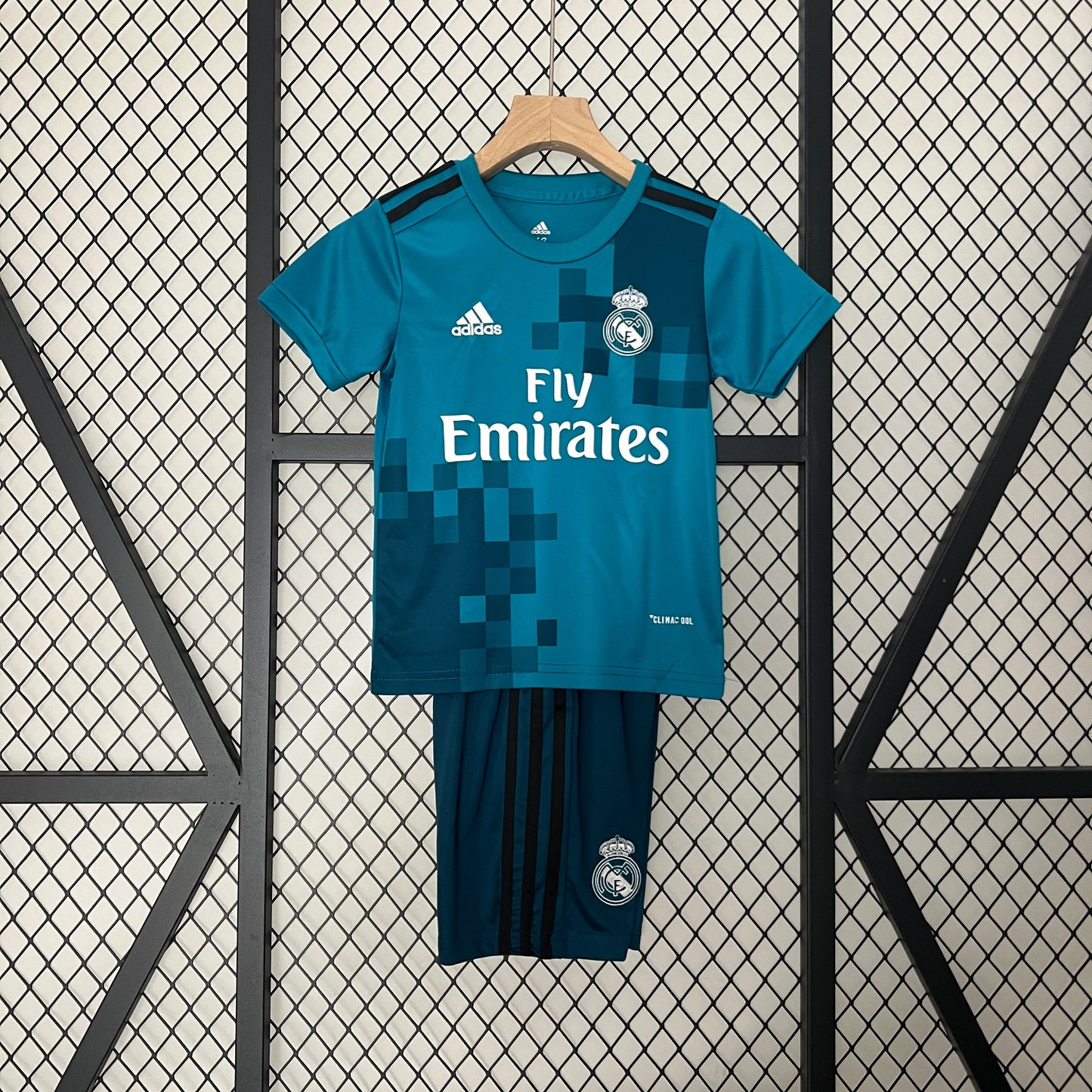 CAMISETA REAL MADRID III 17/18 CONJUNTO INFANTIL (RETRO)