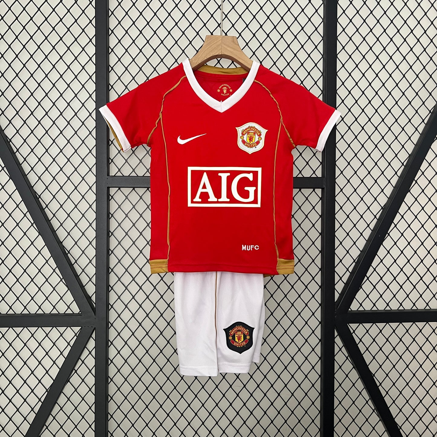 CAMISETA MANCHESTER UNITED I 06-07CONJUNTO INFANTIL (RETRO)