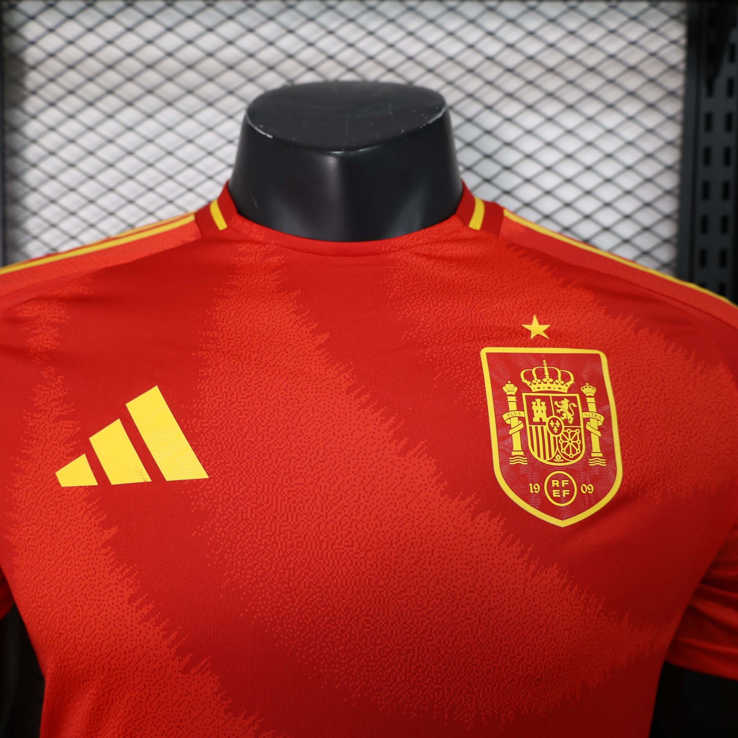 CAMISETA ESPAÑA I EURO 2024 HOMBRE (VERSIÓN JUGADOR)